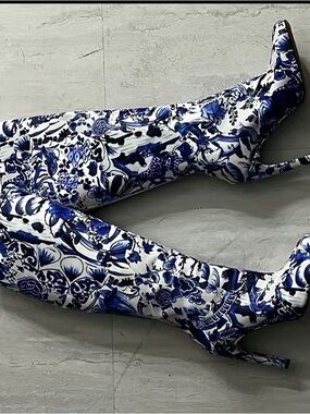 Blue & White Floral Over-the-Knee Dries boots